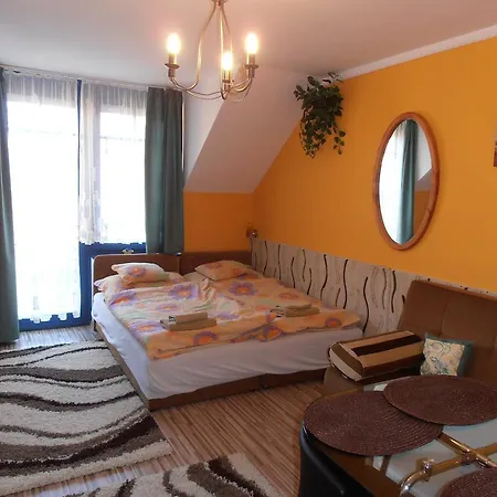 Apartment Norbi Apartman *